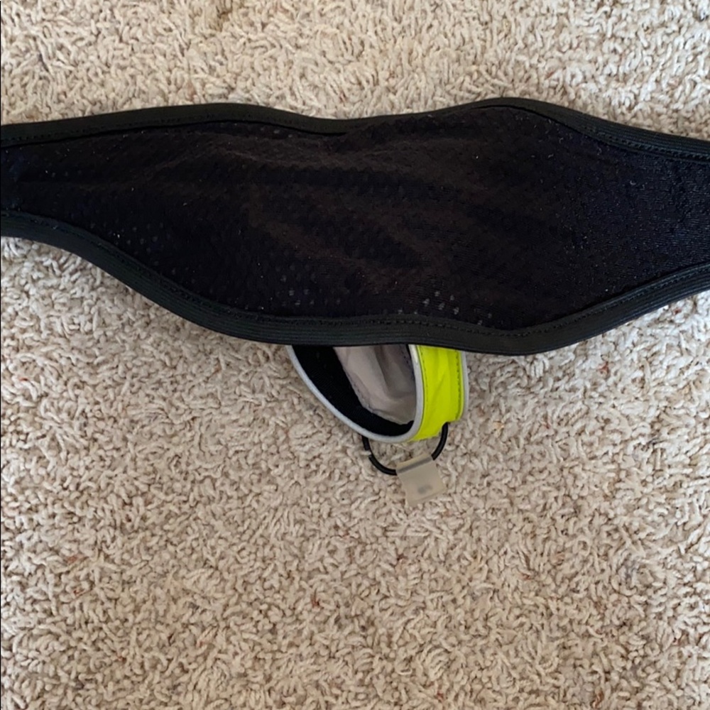 Adjustable FuelBelt - Picture 6 of 9